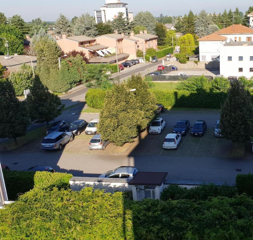 Milano Malpensa Grandi Mansarda Attico Apartment Gallarate Luaran gambar
